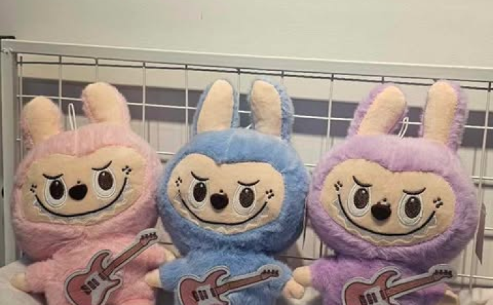 Labubu guitar đủ màu