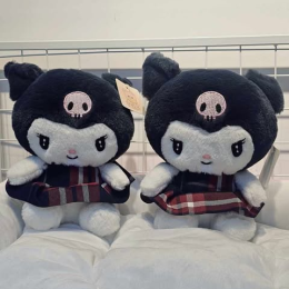 Kuromi mặc đầm